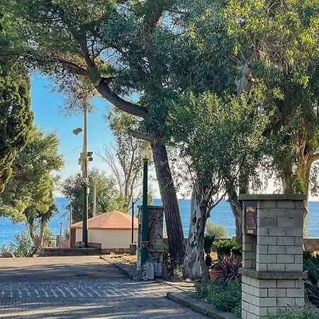 Il Pampaleone Glamping And