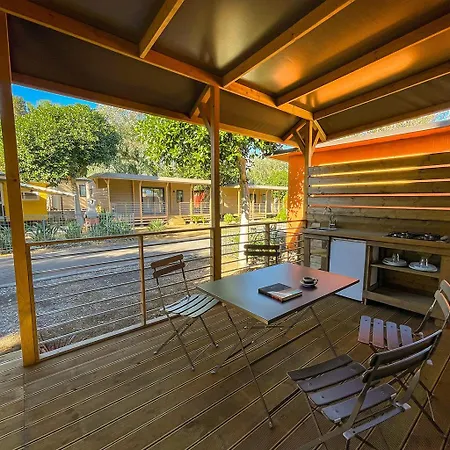 Il Pampaleone Glamping And Acireale
