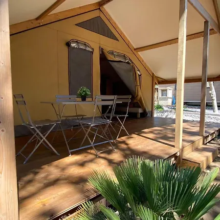 Il Pampaleone Glamping And Campsite *