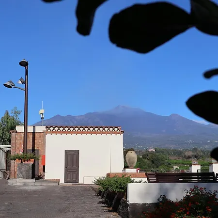Il Pampaleone Glamping And *