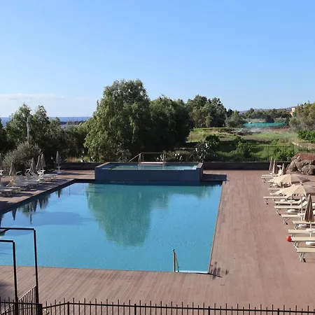Il Pampaleone Glamping And *