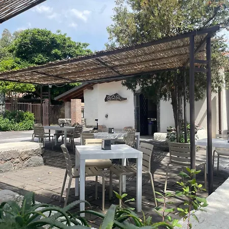 Il Pampaleone Glamping And キャンプ場